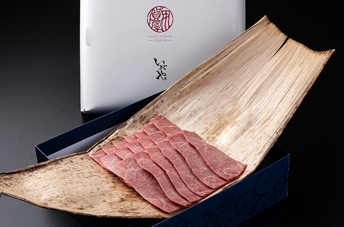 【お歳暮ギフト限定商品】プレミアム松阪牛　三角バラ焼肉用 500g